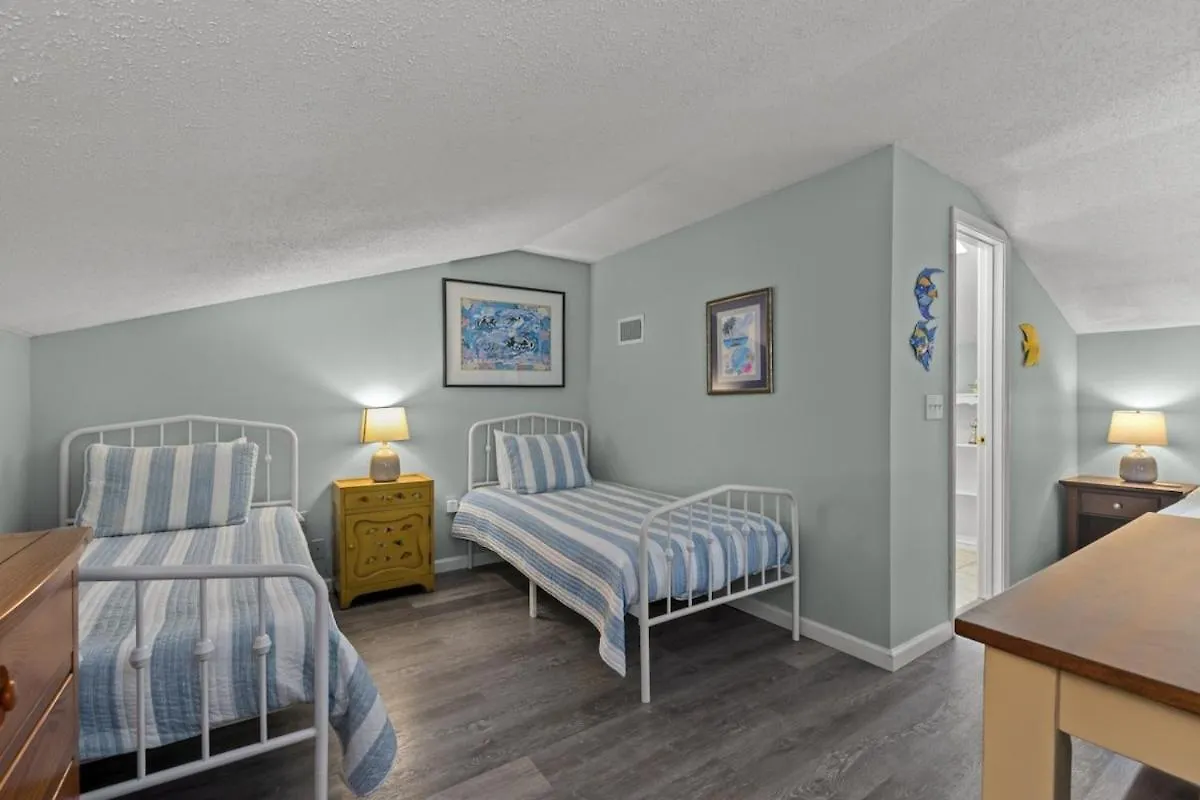 Seacove Steps 2 Priv Beach Backyard Comm Pool Destin Holiday home